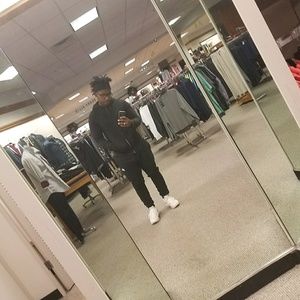 Meet your Posher, Jay